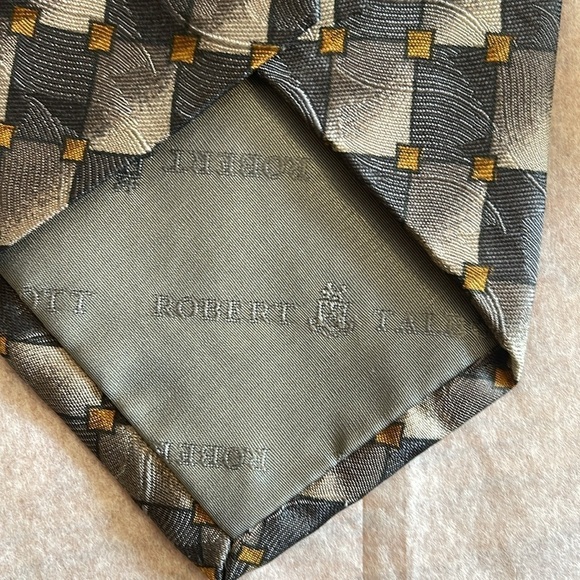 Robert Talbott Nordstrom Finest Silk Geometric Tie 4” x 59” - Picture 5 of 7